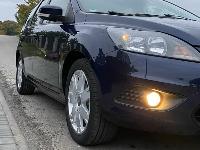 Синий Форд Фокус, объемом двигателя 1.6 л и пробегом 180 тыс. км за 6100 $, фото 16 на Automoto.ua