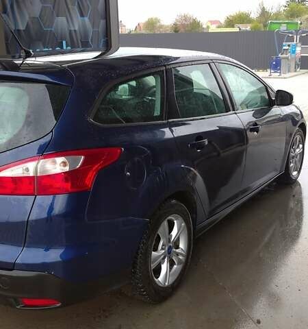 Синий Форд Фокус, объемом двигателя 1.56 л и пробегом 346 тыс. км за 7000 $, фото 1 на Automoto.ua