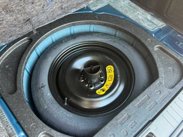 Синій Форд Фокус, об'ємом двигуна 1.6 л та пробігом 217 тис. км за 3166 $, фото 4 на Automoto.ua