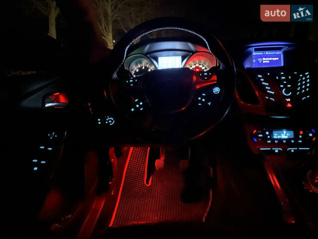 Синий Форд Фокус, объемом двигателя 1.6 л и пробегом 260 тыс. км за 7300 $, фото 17 на Automoto.ua