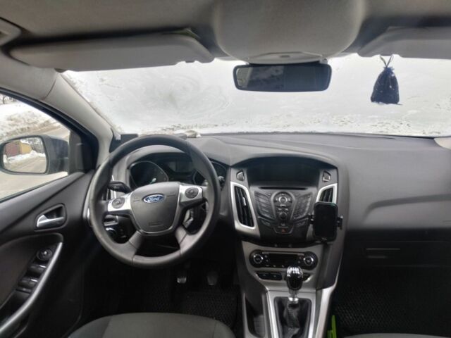 Синій Форд Фокус, об'ємом двигуна 1.6 л та пробігом 207 тис. км за 4300 $, фото 3 на Automoto.ua