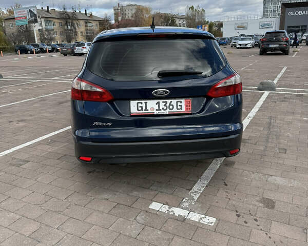 Синий Форд Фокус, объемом двигателя 0 л и пробегом 218 тыс. км за 6100 $, фото 3 на Automoto.ua