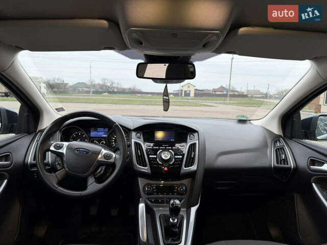 Синий Форд Фокус, объемом двигателя 1.6 л и пробегом 220 тыс. км за 9200 $, фото 19 на Automoto.ua