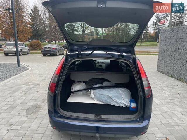 Синий Форд Фокус, объемом двигателя 1.6 л и пробегом 256 тыс. км за 6000 $, фото 3 на Automoto.ua