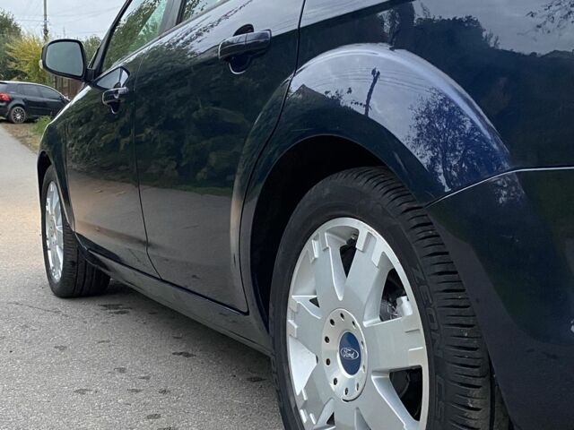 Синий Форд Фокус, объемом двигателя 1.6 л и пробегом 180 тыс. км за 6100 $, фото 18 на Automoto.ua