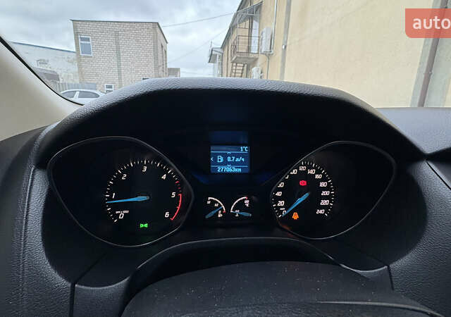 Синій Форд Фокус, об'ємом двигуна 1.6 л та пробігом 277 тис. км за 6100 $, фото 7 на Automoto.ua