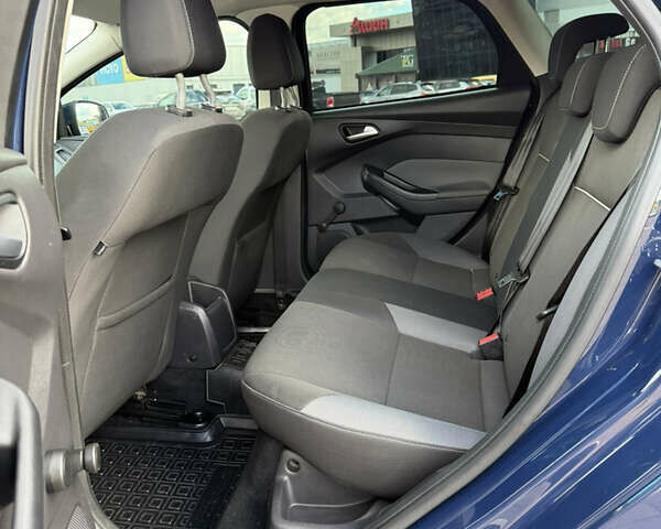 Синий Форд Фокус, объемом двигателя 1.6 л и пробегом 326 тыс. км за 6200 $, фото 10 на Automoto.ua