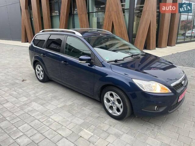 Синий Форд Фокус, объемом двигателя 1.6 л и пробегом 256 тыс. км за 6000 $, фото 2 на Automoto.ua
