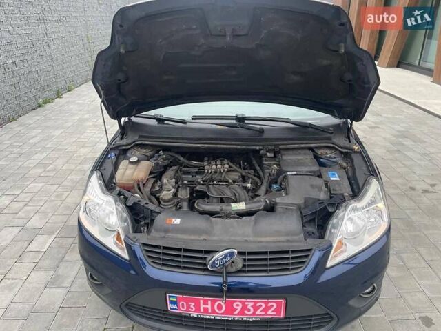 Синий Форд Фокус, объемом двигателя 1.6 л и пробегом 256 тыс. км за 6000 $, фото 8 на Automoto.ua