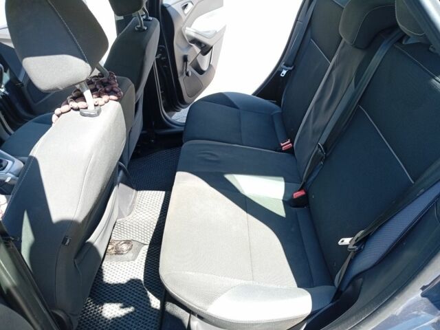 Синій Форд Фокус, об'ємом двигуна 1.6 л та пробігом 250 тис. км за 6250 $, фото 20 на Automoto.ua