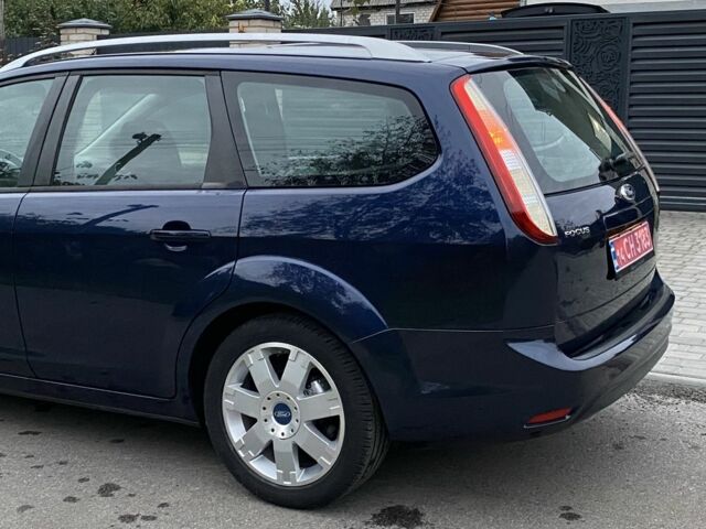 Синий Форд Фокус, объемом двигателя 1.6 л и пробегом 180 тыс. км за 6100 $, фото 12 на Automoto.ua