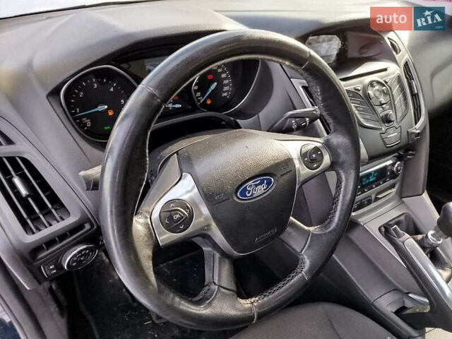 Синій Форд Фокус, об'ємом двигуна 1.56 л та пробігом 279 тис. км за 6350 $, фото 18 на Automoto.ua