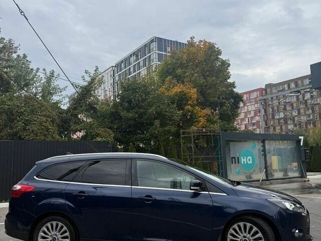 Синий Форд Фокус, объемом двигателя 1.56 л и пробегом 256 тыс. км за 7500 $, фото 1 на Automoto.ua