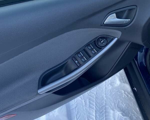 Синий Форд Фокус, объемом двигателя 1.6 л и пробегом 264 тыс. км за 7199 $, фото 8 на Automoto.ua