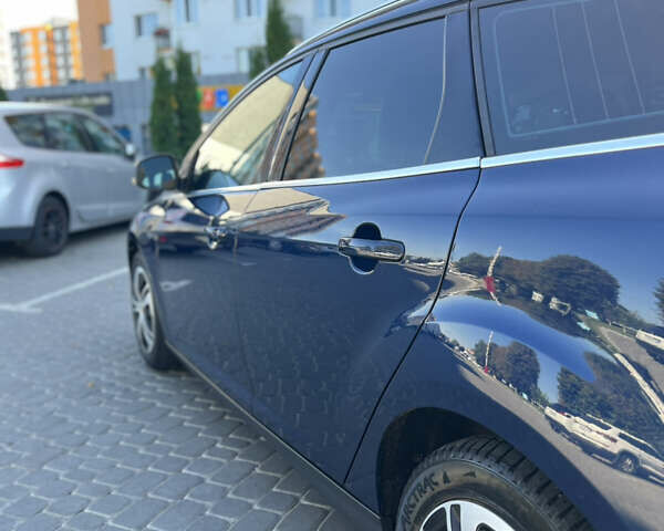 Синій Форд Фокус, об'ємом двигуна 1.6 л та пробігом 262 тис. км за 6700 $, фото 38 на Automoto.ua