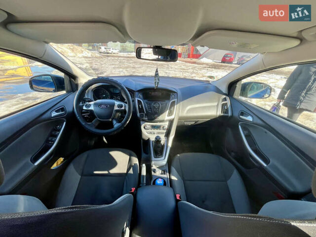 Синий Форд Фокус, объемом двигателя 1.6 л и пробегом 212 тыс. км за 7500 $, фото 14 на Automoto.ua