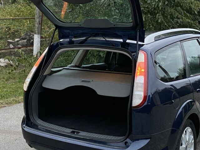 Синий Форд Фокус, объемом двигателя 1.6 л и пробегом 180 тыс. км за 6100 $, фото 21 на Automoto.ua