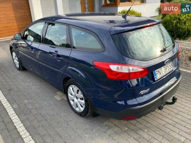 Синий Форд Фокус, объемом двигателя 1.6 л и пробегом 115 тыс. км за 7800 $, фото 5 на Automoto.ua