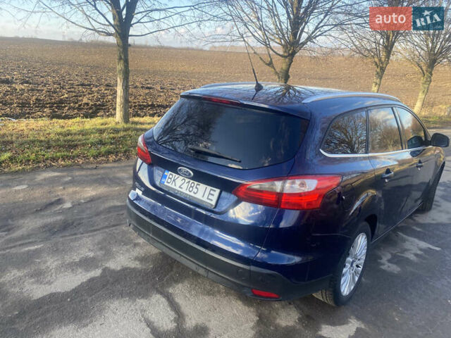 Синий Форд Фокус, объемом двигателя 1.6 л и пробегом 260 тыс. км за 7300 $, фото 4 на Automoto.ua