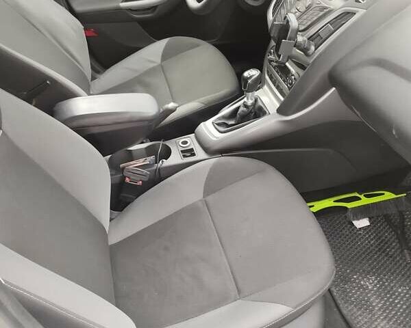 Синій Форд Фокус, об'ємом двигуна 1.56 л та пробігом 207 тис. км за 4300 $, фото 10 на Automoto.ua