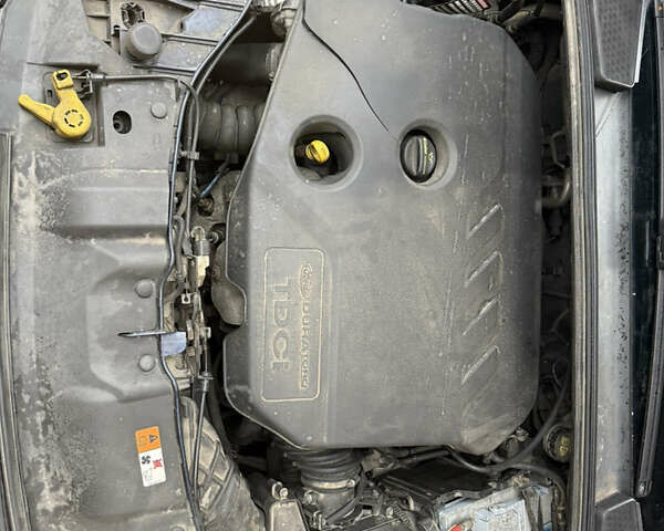 Синий Форд Фокус, объемом двигателя 1.6 л и пробегом 392 тыс. км за 5800 $, фото 12 на Automoto.ua