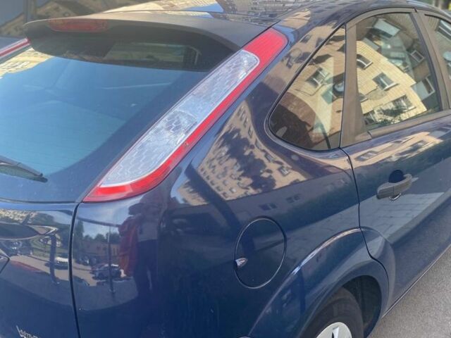 Синій Форд Фокус, об'ємом двигуна 0 л та пробігом 111 тис. км за 6300 $, фото 1 на Automoto.ua