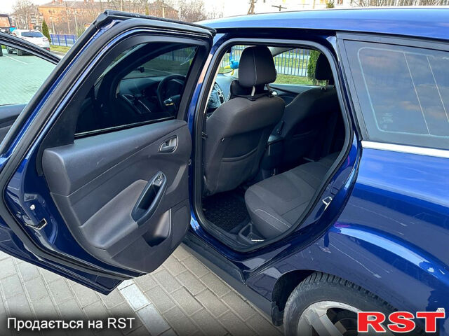 Синий Форд Фокус, объемом двигателя 1.6 л и пробегом 217 тыс. км за 7600 $, фото 8 на Automoto.ua