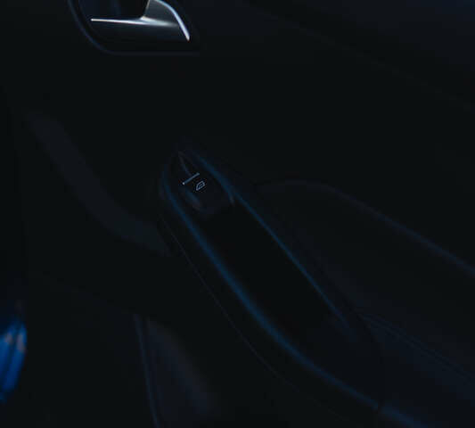 Синій Форд Фокус, об'ємом двигуна 1.56 л та пробігом 330 тис. км за 8800 $, фото 23 на Automoto.ua