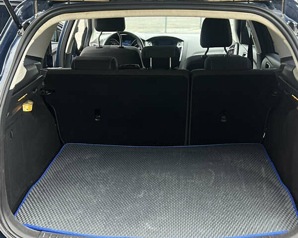 Синій Форд Фокус, об'ємом двигуна 1.56 л та пробігом 240 тис. км за 7400 $, фото 32 на Automoto.ua
