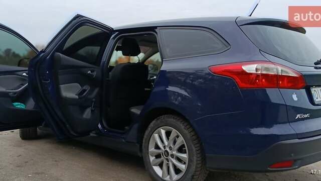 Синий Форд Фокус, объемом двигателя 1.6 л и пробегом 271 тыс. км за 6800 $, фото 9 на Automoto.ua