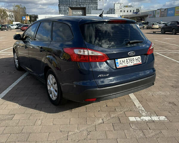 Синий Форд Фокус, объемом двигателя 1.6 л и пробегом 326 тыс. км за 6200 $, фото 5 на Automoto.ua