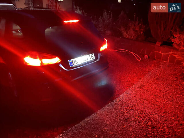 Синий Форд Фокус, объемом двигателя 1.6 л и пробегом 260 тыс. км за 7300 $, фото 12 на Automoto.ua