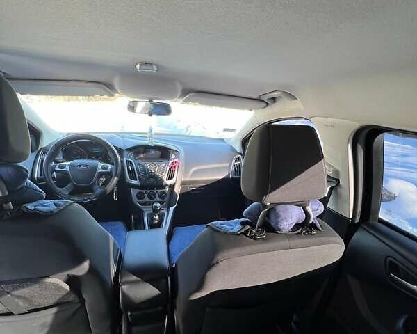 Синій Форд Фокус, об'ємом двигуна 1.6 л та пробігом 213 тис. км за 7500 $, фото 8 на Automoto.ua