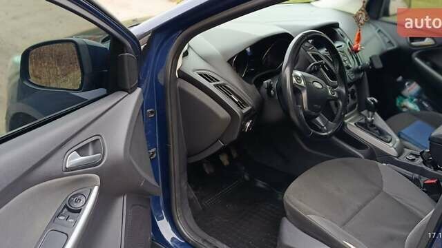 Синий Форд Фокус, объемом двигателя 1.6 л и пробегом 271 тыс. км за 6800 $, фото 1 на Automoto.ua