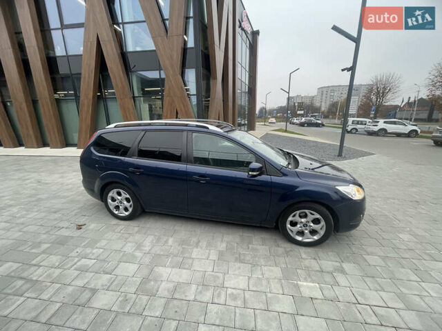 Синій Форд Фокус, об'ємом двигуна 1.6 л та пробігом 259 тис. км за 5800 $, фото 2 на Automoto.ua