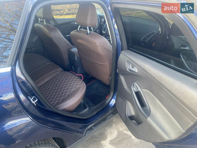 Синий Форд Фокус, объемом двигателя 1.6 л и пробегом 260 тыс. км за 7300 $, фото 9 на Automoto.ua