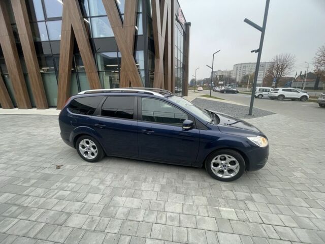 Синий Форд Фокус, объемом двигателя 1.6 л и пробегом 255 тыс. км за 6200 $, фото 2 на Automoto.ua