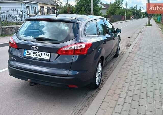 Синий Форд Фокус, объемом двигателя 1.6 л и пробегом 248 тыс. км за 5550 $, фото 9 на Automoto.ua