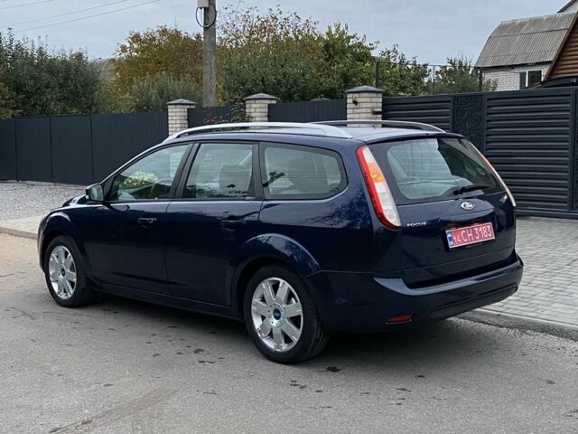 Синий Форд Фокус, объемом двигателя 1.6 л и пробегом 180 тыс. км за 6100 $, фото 2 на Automoto.ua
