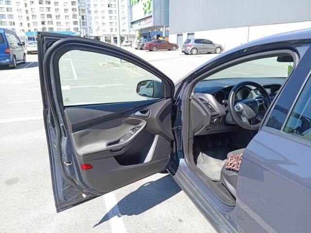 Синій Форд Фокус, об'ємом двигуна 1.6 л та пробігом 250 тис. км за 6250 $, фото 7 на Automoto.ua