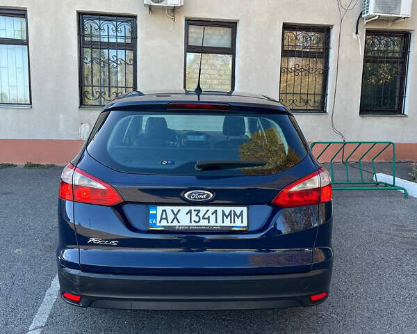 Синий Форд Фокус, объемом двигателя 0 л и пробегом 266 тыс. км за 5500 $, фото 4 на Automoto.ua