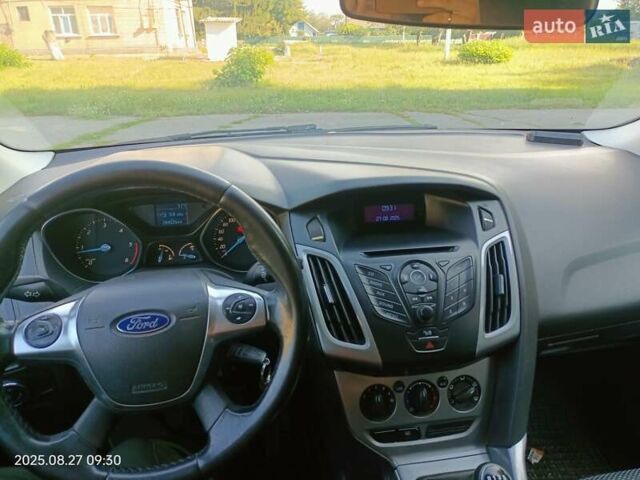 Синій Форд Фокус, об'ємом двигуна 1.6 л та пробігом 290 тис. км за 7000 $, фото 1 на Automoto.ua