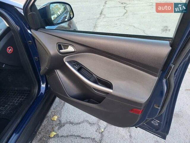 Синий Форд Фокус, объемом двигателя 1.6 л и пробегом 174 тыс. км за 6800 $, фото 17 на Automoto.ua