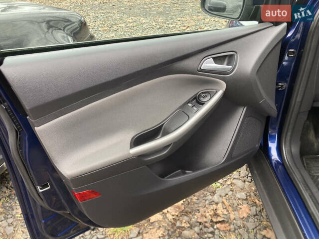 Синій Форд Фокус, об'ємом двигуна 1.6 л та пробігом 237 тис. км за 6950 $, фото 10 на Automoto.ua