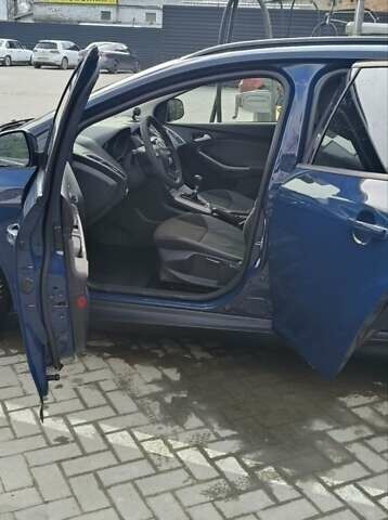 Синій Форд Фокус, об'ємом двигуна 1.6 л та пробігом 291 тис. км за 6800 $, фото 22 на Automoto.ua