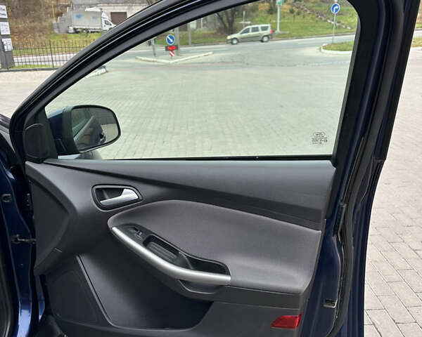 Синий Форд Фокус, объемом двигателя 1.6 л и пробегом 194 тыс. км за 7200 $, фото 18 на Automoto.ua