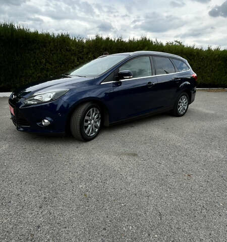 Синий Форд Фокус, объемом двигателя 1.6 л и пробегом 249 тыс. км за 8800 $, фото 1 на Automoto.ua