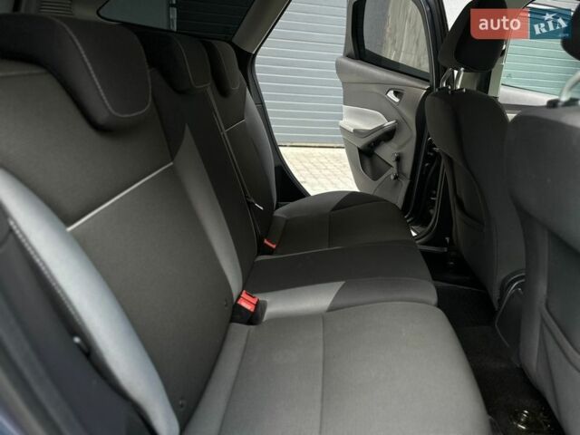 Синий Форд Фокус, объемом двигателя 1.6 л и пробегом 235 тыс. км за 7200 $, фото 49 на Automoto.ua