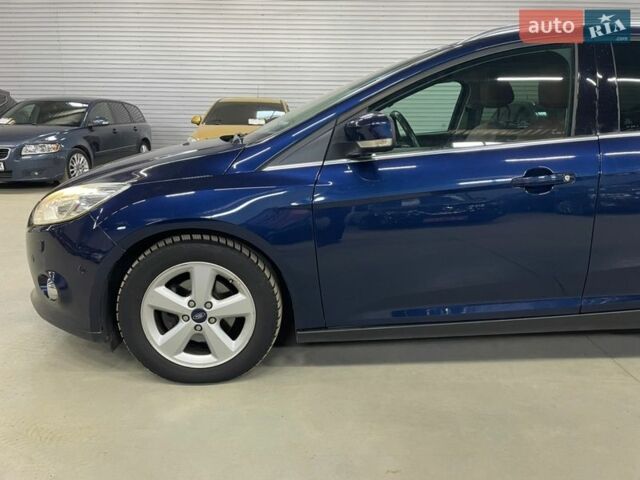 Синій Форд Фокус, об'ємом двигуна 1.6 л та пробігом 229 тис. км за 8900 $, фото 39 на Automoto.ua
