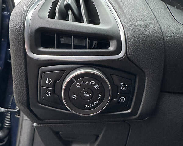 Синий Форд Фокус, объемом двигателя 1.6 л и пробегом 194 тыс. км за 7200 $, фото 25 на Automoto.ua